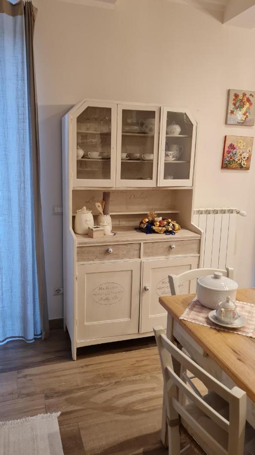 La Casetta Del Nonno Capodimonte Exteriör bild
